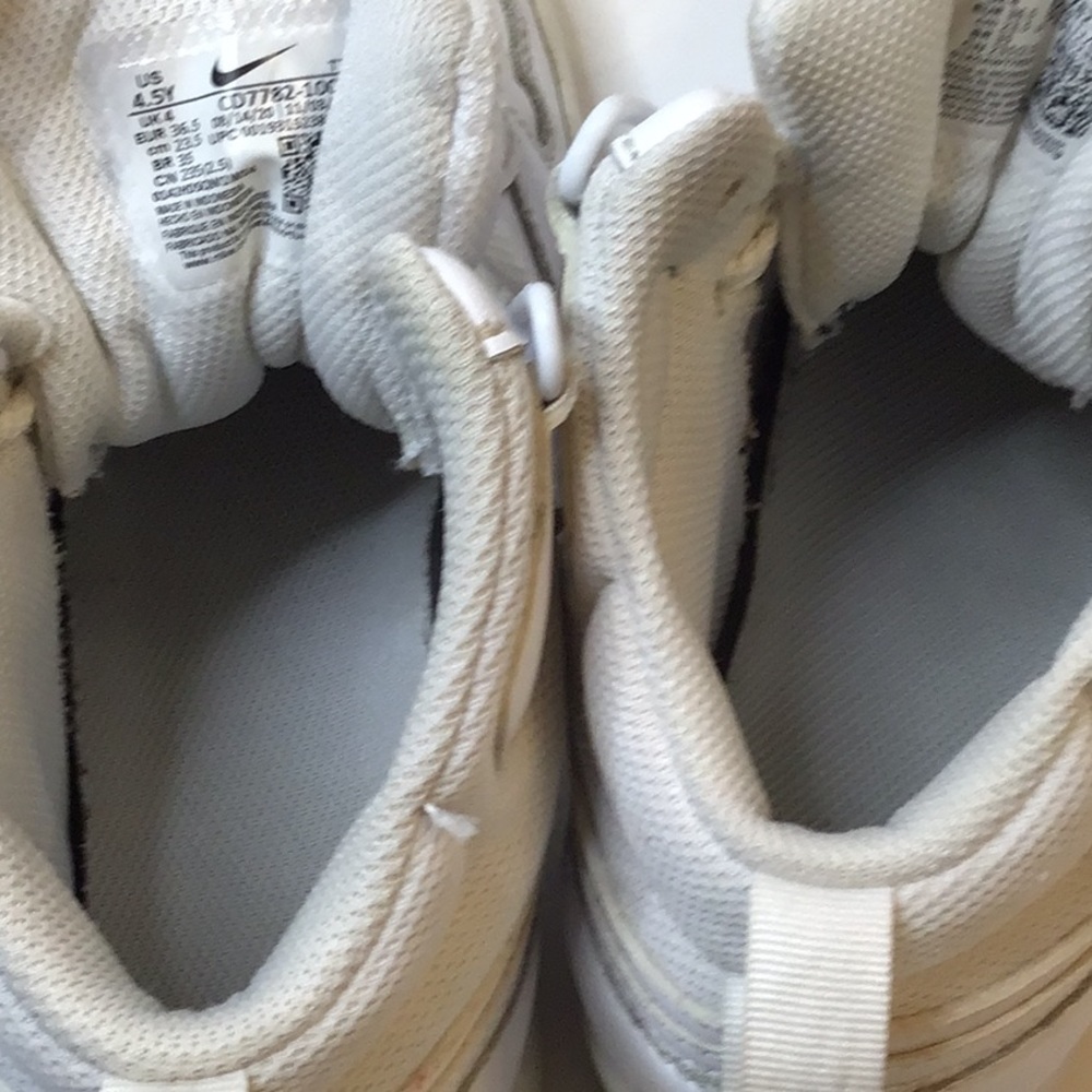 NIKE AIR WHITE UPPER SNEAKERS SZ 4.5Y - Picture 5 of 12
